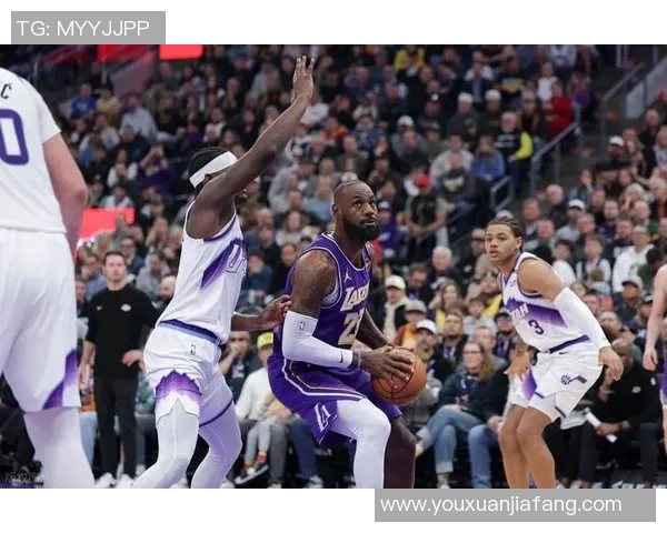 湖人火箭激战正酣NBA直播精彩瞬间回顾与分析